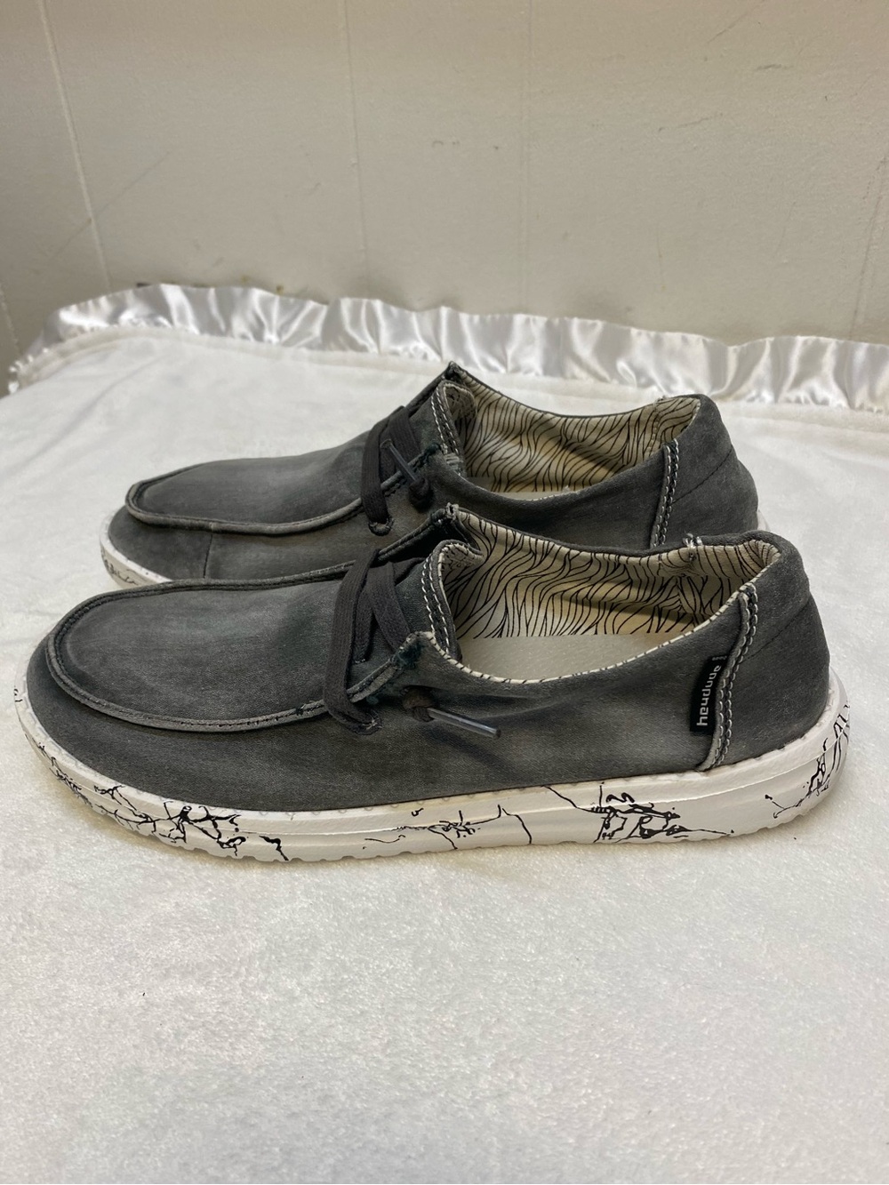 Hey Dude Wendy Moonwash loafers slip on shoes women’s size 7